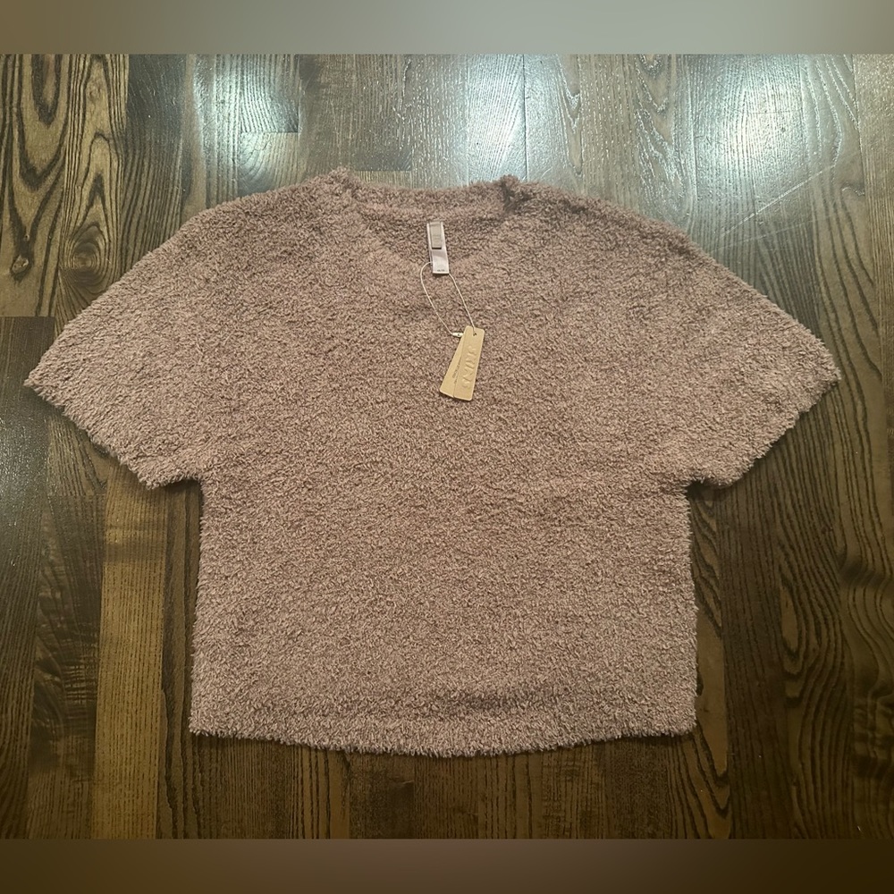 NWT Women’s SKIMS Cozy Knit Cropped T-shirt